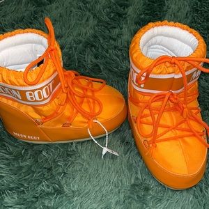Moon Boot- Icon Low Orange Nylon Unisex